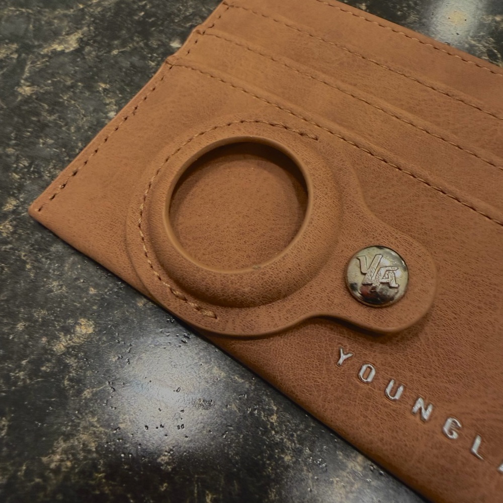 YoungLA Brown Leather Key & Card Holder with Dedicated spot for AirTag 💳